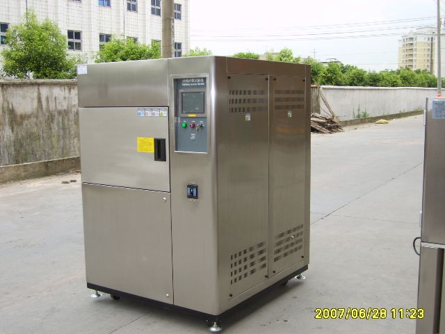 LCD Display Thermal Shock Testing Machine Lab Thermal Shock Chamber for Plastic