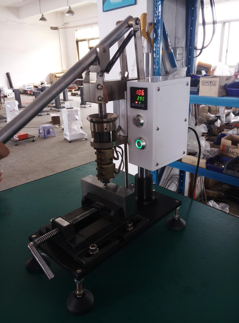 Manual Type Small Plastic Injection Molding Machine DH-IN,Small Plastic Injection Molding Equipment