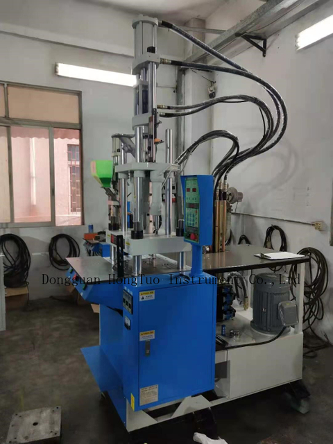 Small Plastic Injection Vertical Molding Machine For PC/ABS